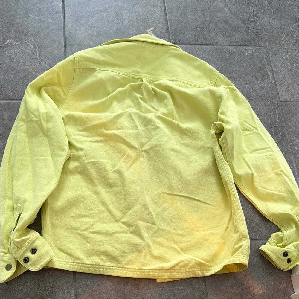 Light Yellow Button-Up Utility Jacket - Picture 3 of 3